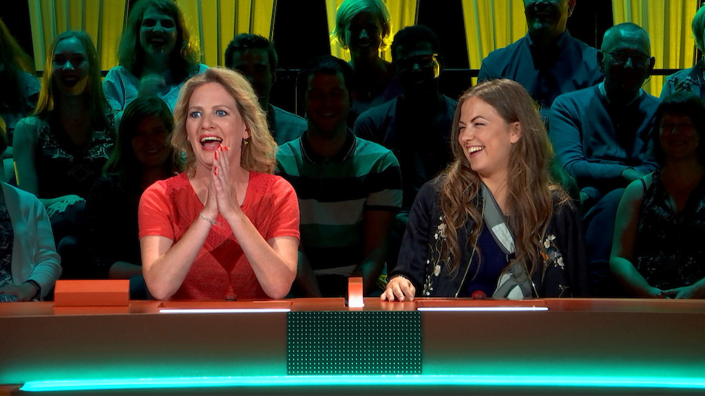Maaike Cafmeyer & Frances Lefebure - Twee tot de zesde macht (c) VRT