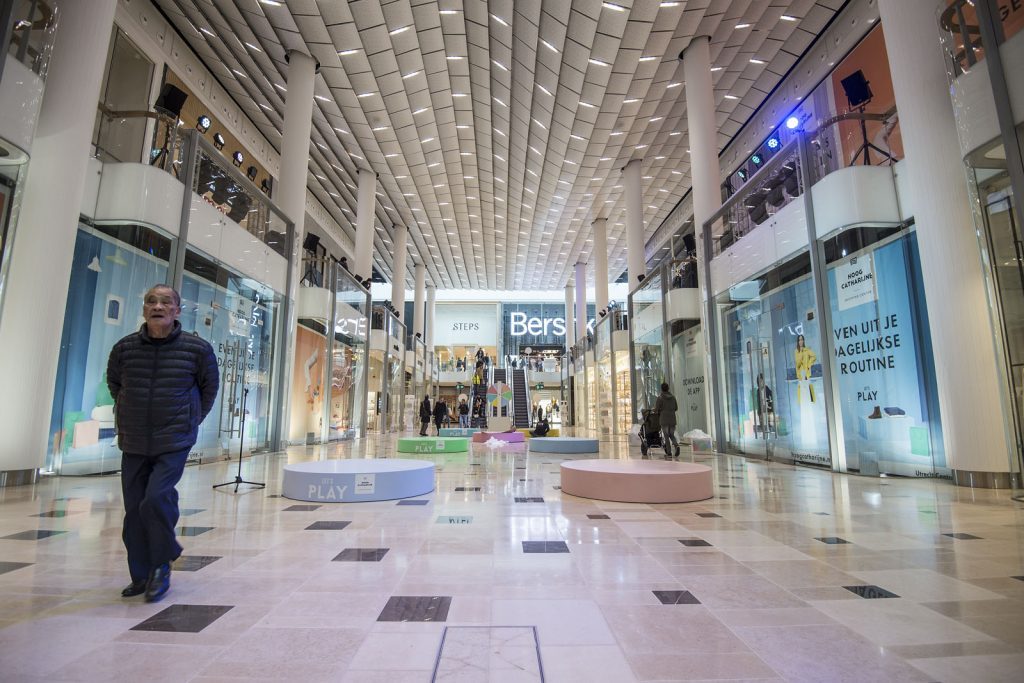 De Stijlkamer Foto DUIC _ Robert Oosterbroek 20170405 https://www.duic.nl/retail/fotos-nieuw-hoog-catharijne-geopend-was-zo-rommelig-is-zo-mooi/