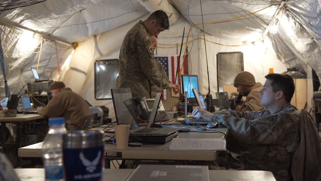 IS in het vizier - Afl 2 : Amerikaanse legerbasis in Irak - (c) VRT