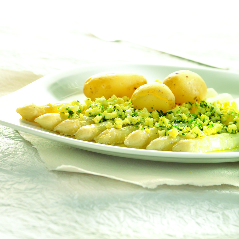 Asperges met ei mimosa Miele