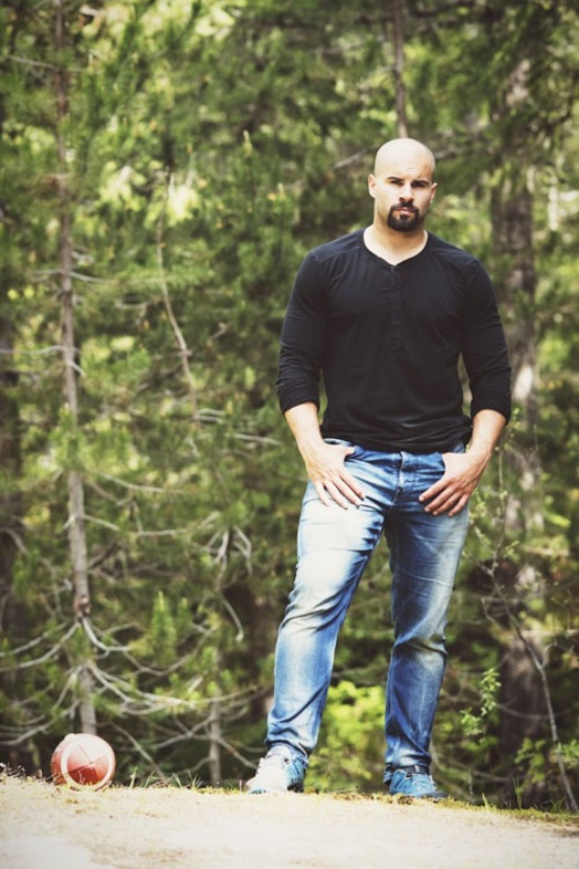 Founder of Wellmen and two-time Grey Cup Champion, Shea Emry.