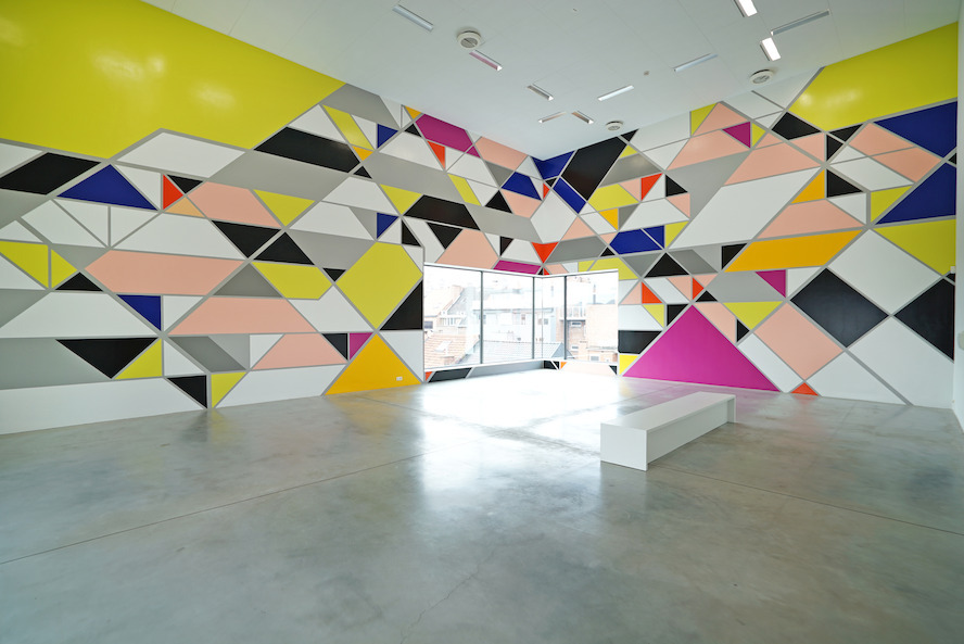 Sarah Morris ouvre son exposition individuelle au musée M