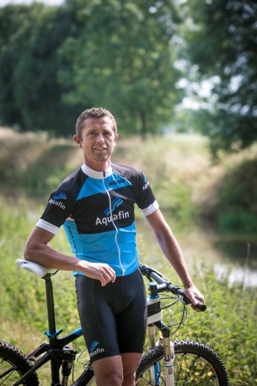 Mag het wat avontuurlijker voor jou? We organiseren een mooie, gevarieerde mountainbike-omloop met de nodige hoogtemeters in de groene streek rond Overijse. The place to be voor de mountainbikers! Je kan kiezen tussen een tocht van 28 km of een van 42 km. Op enkele uitzonderingen na is de toer niet technisch, maar wel fysiek uitdagend. Er is een bevoorrading voorzien op beide afstanden.