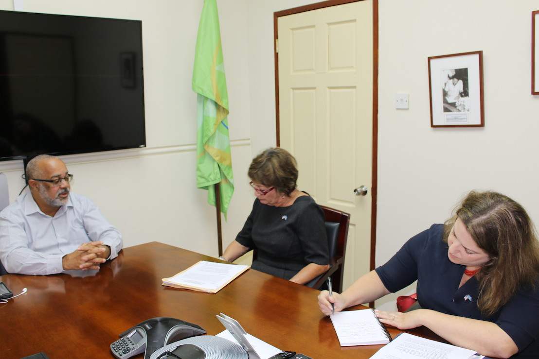 US Ambassador pays courtesy visit to OECS Commission