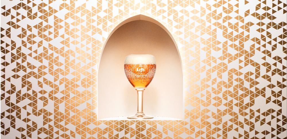 Pixelkunstenaar Charles Kaisin ontwerpt unieke limited edition van het iconische Leffe-glas