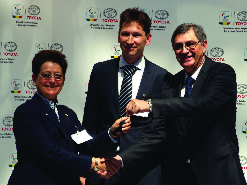 Anne d'Ieteren (BPC), Timothy Manuel (Toyota Belgium), Dr van Zyl (Toyota Motor Europe)