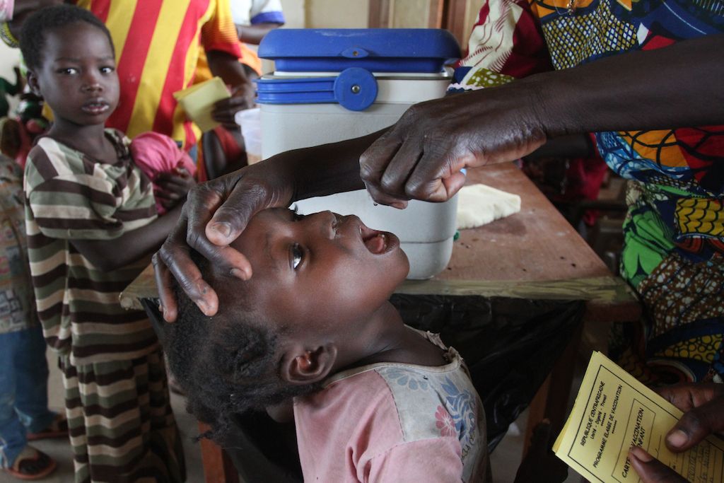 Photographer: ©Anthony Fouchard<br/>This preventive vaccination campaign is the largest ever launched by MSF in CAR, and one of the first in the world to protect children under five years against so many diseases.