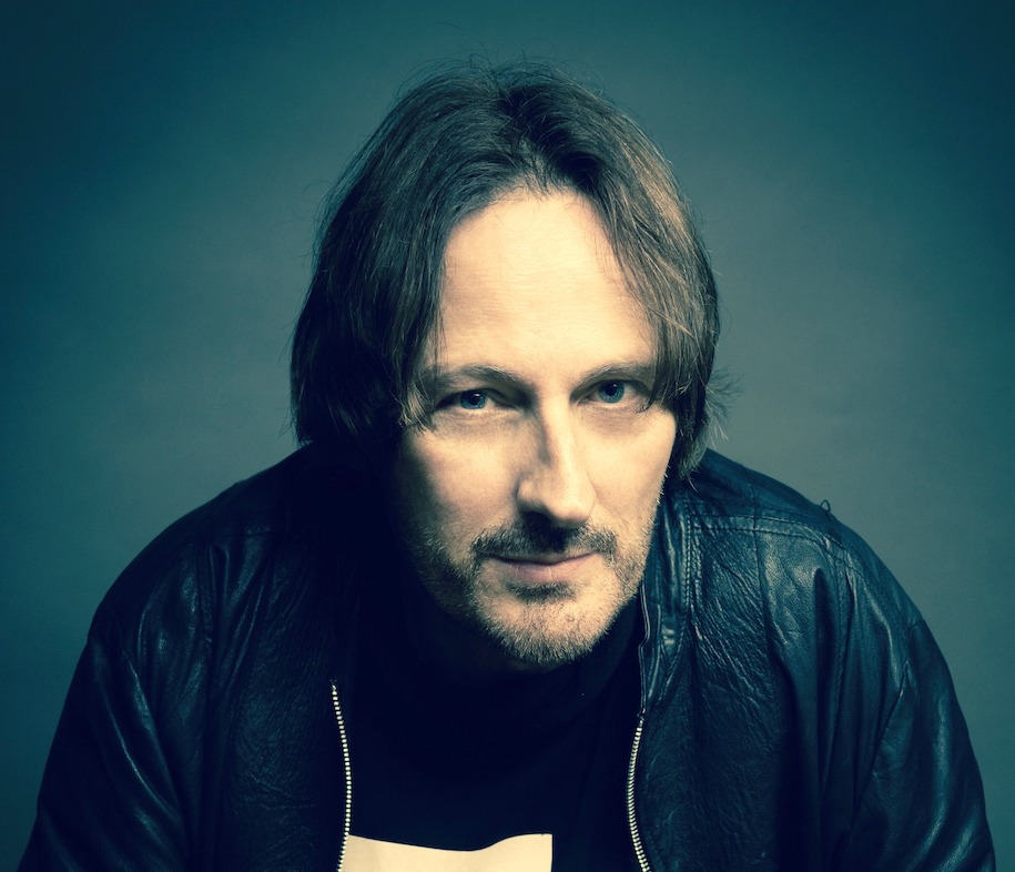 Nigel Stonier Colour Hi-res