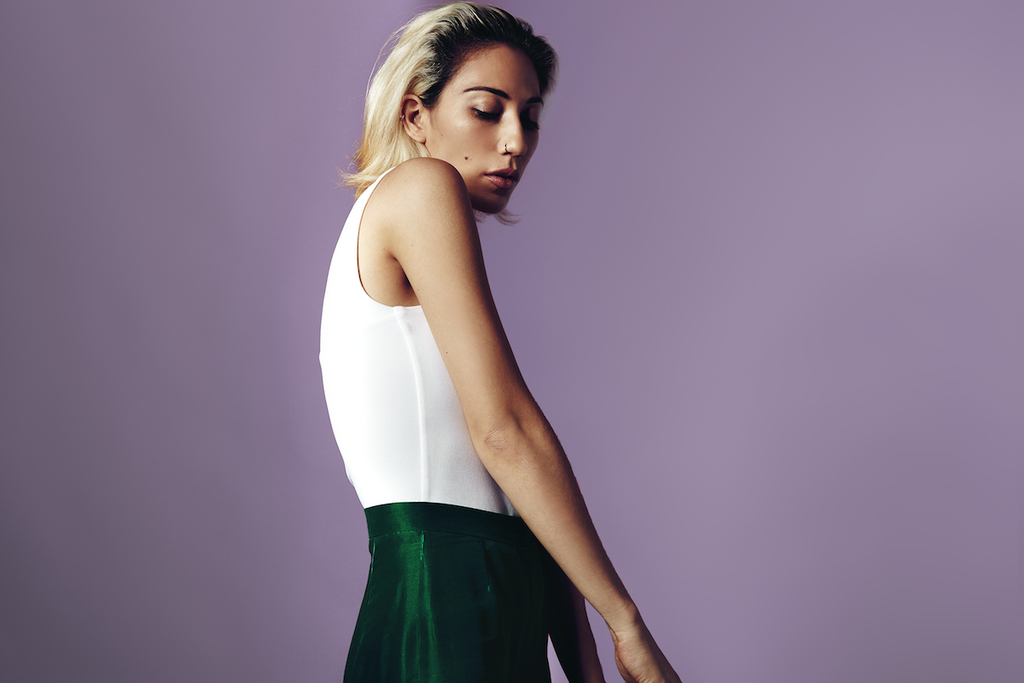 15.05: Tei Shi (US) w/ The Pride