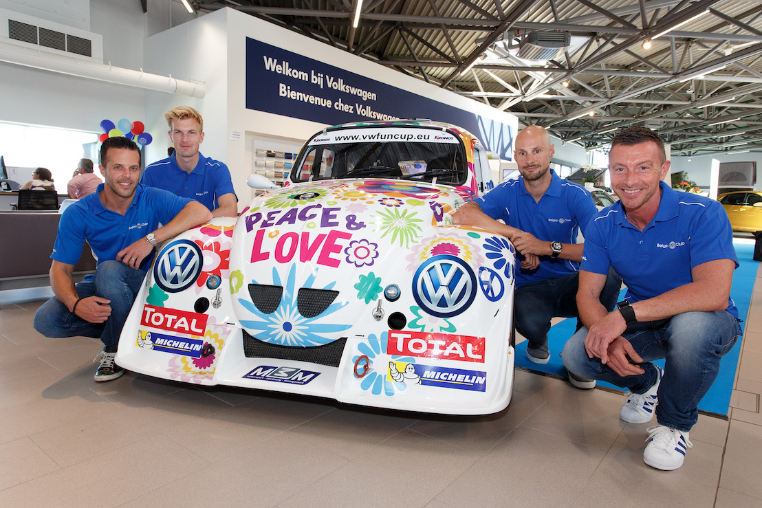 Tom Boonen au départ des 25 Heures VW Fun Cup avec Anthony Kumpen, Bert Longin et Ruben Van Gucht !