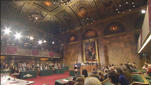 Het Groot Dictee in de vergaderzaal van de Eerste Kamer der Staten-Generaal in Den Haag - (c) VRT