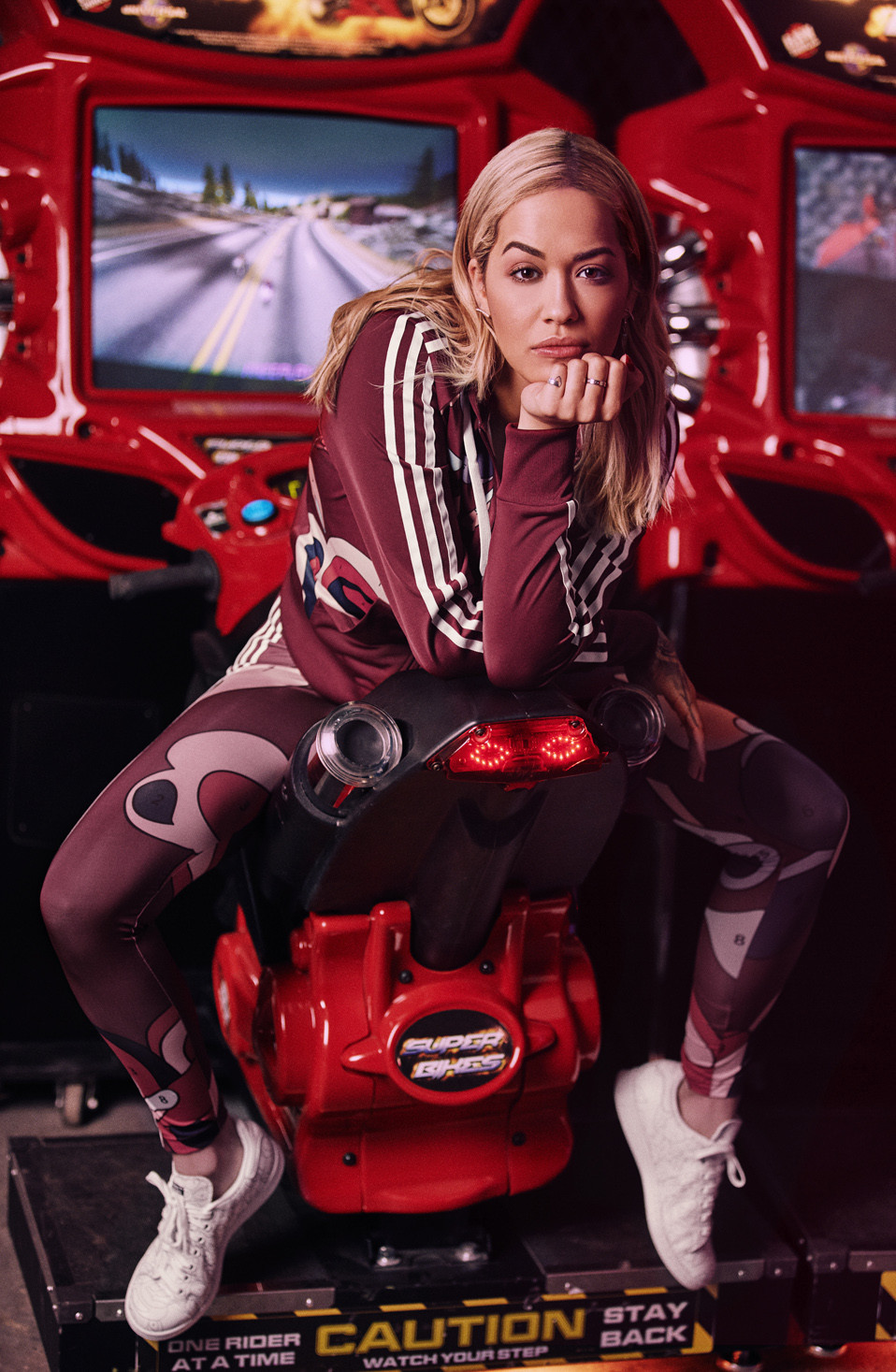 adidas Originals y Rita Ora desafían el estilo con la colección Colour Paint
