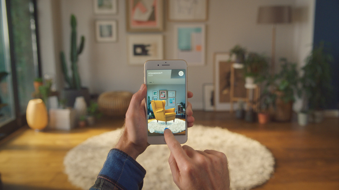 IKEA introduceert IKEA Place, een nieuwe app waarmee je virtuele meubels in je woning kan plaatsen
