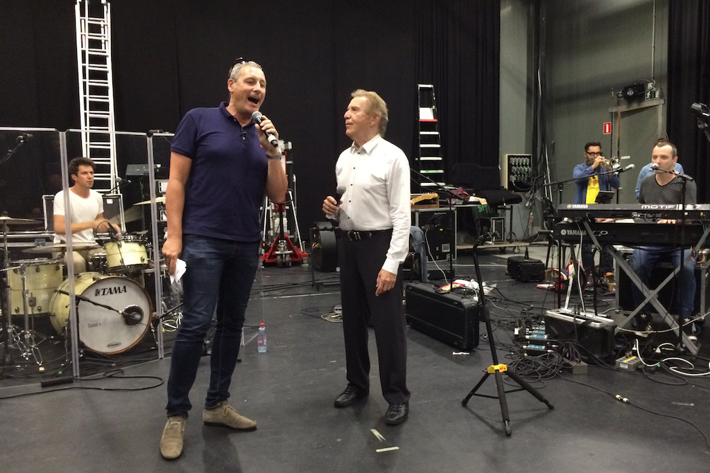 Gert Verhulst en Will Tura tijdens de repetitie voor Vlaanderen Feest