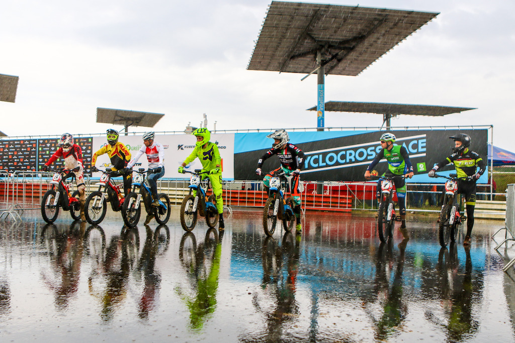 Start E-cyclocross