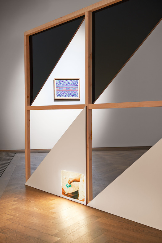 Tshela tendu & Vincent Meessen, Patterns for Re(cognition). Installation view Kunsthalle Basel 2015 Photo © Philipp Hänger