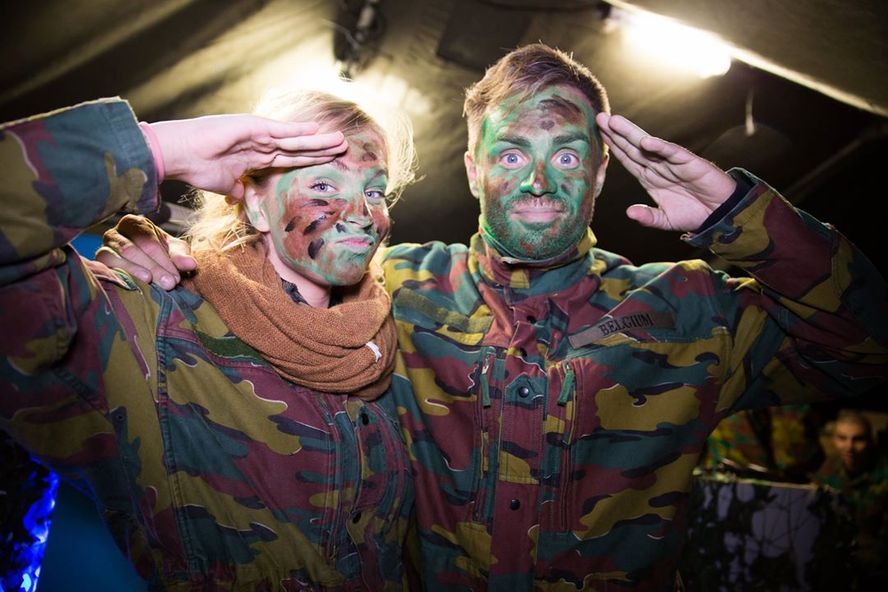 VIDEO | Peter en Julie overleven in het Mastenbos