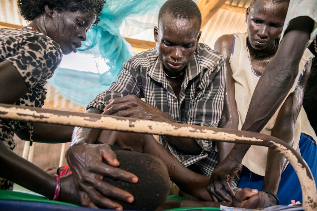 In 2015, a catastrophic malaria outbreak severely affected remote Northern Bahr el Ghazal state in South Sudan during the rainy season, between June and September. MSF, working in partnership with the Ministry of Health in Aweil hospital, treated more than 2,000 patients suffering of severe malaria which is more than 14% compared to the last year. <br/><br/>Many of these patients arrived in a critical condition because drug shortages in surrounding health facilities forced people to travel long distances to reach care, thereby reducing their chances of survival.<br/>© Diana Zeyneb Alhindawi