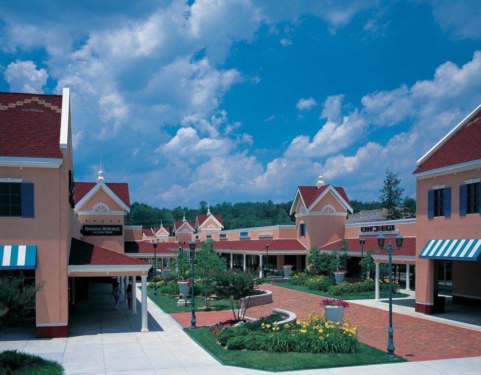 North Georgia Premium Outlets adds Express Factory Outlet to extensive retail roster this spring