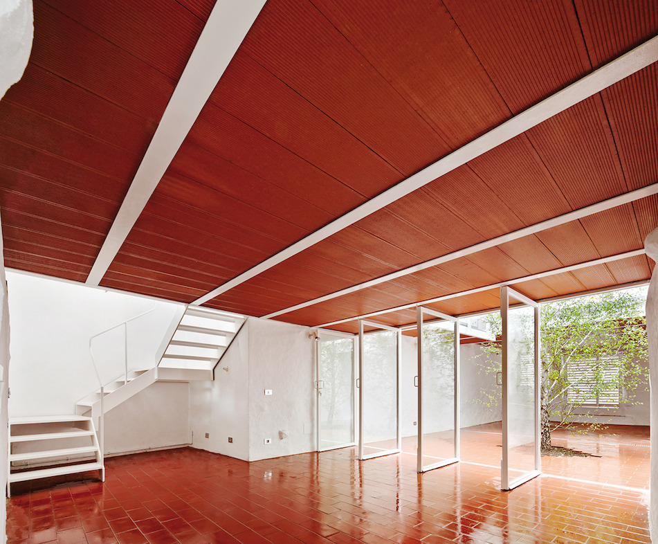 merging Architect Winner - Luz House (c) Jose Hevia