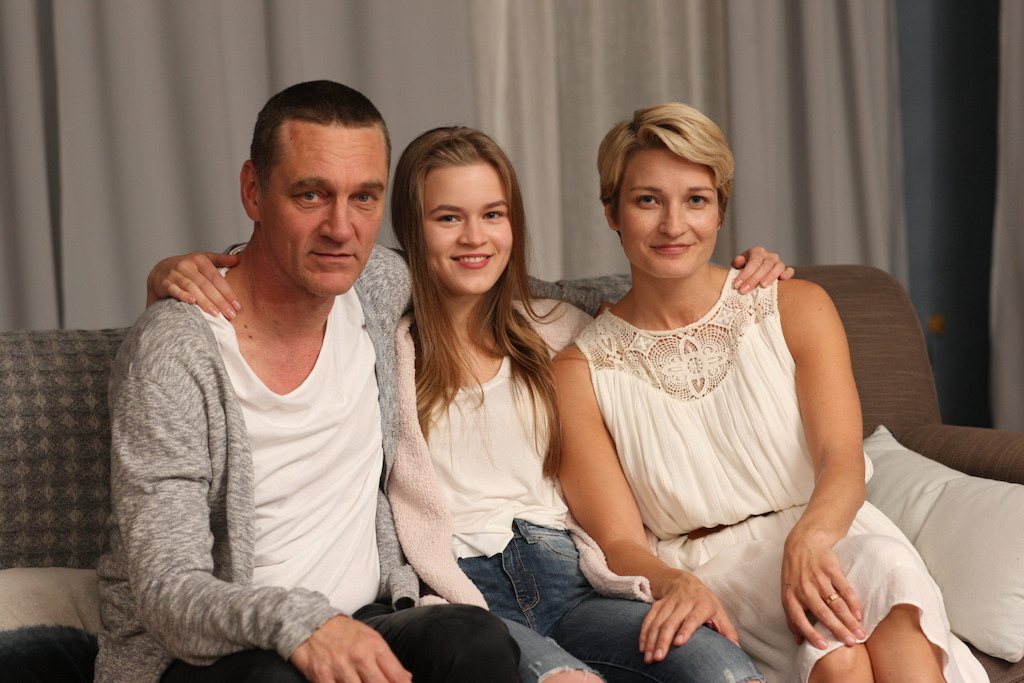 Ville Virtanen, Olivia Ainali en Matleena Kuusniemi - (c) Federation Entertainment