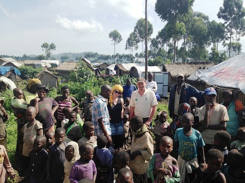 Sofie Peeters en Hicham Daoudi in Oost-Congo